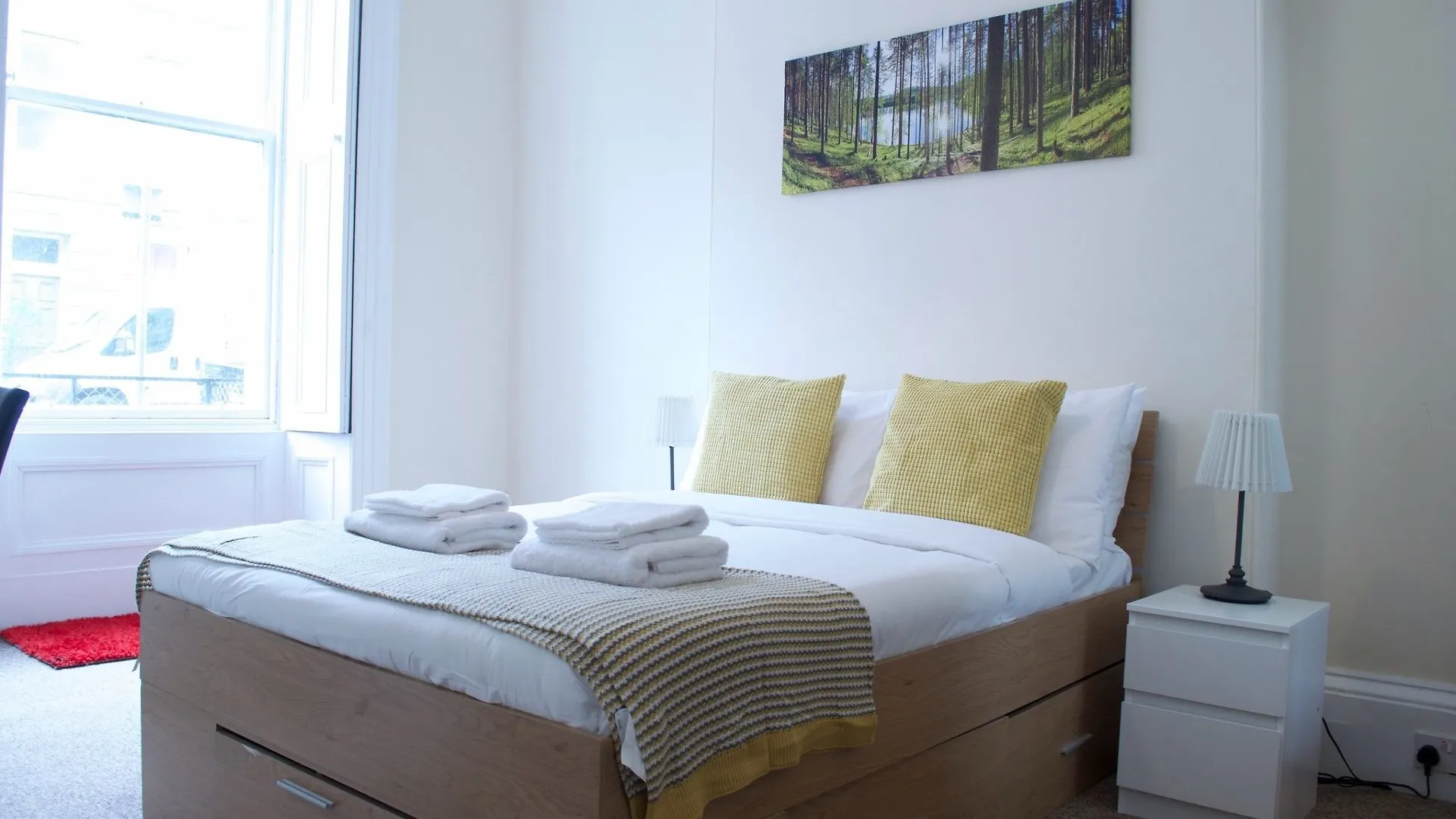 3 Bedroom Apartment Accommodates 8 Edinburgh United Kingdom